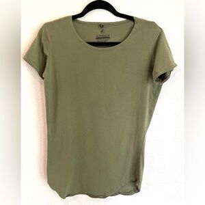 Alphalete Fitted Short Sleeve Athletic T-Shirt, Women's Size small olive green